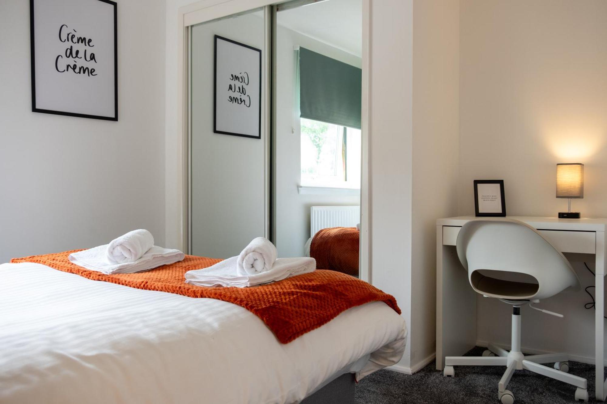 2 Bedroom Beautiful Apartment In Motherwell Mossend 外观 照片