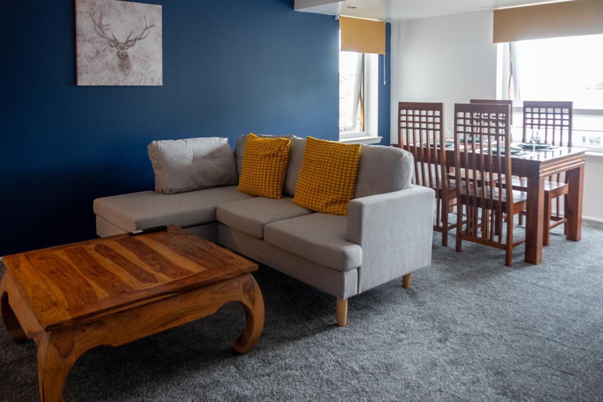 2 Bedroom Beautiful Apartment In Motherwell Mossend 外观 照片